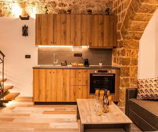 Inverno Medieval Apartment *